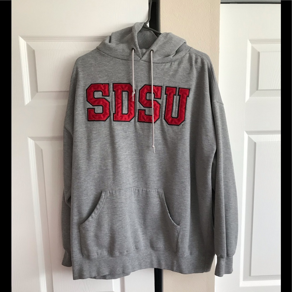 Men’s SDSU Jansport sweatshirt.